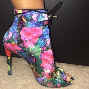 Brian Atwood Peep Toed Pump